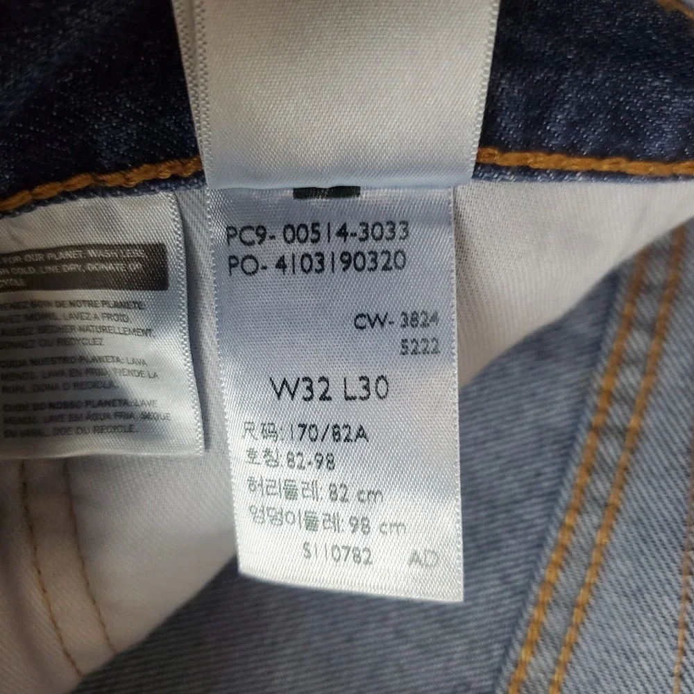 Levis new tags